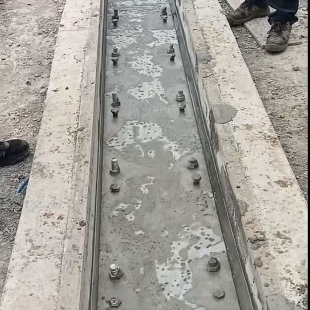 源城港口码头起重机龙门吊重型机械设备稳固用早强快凝轨道胶泥